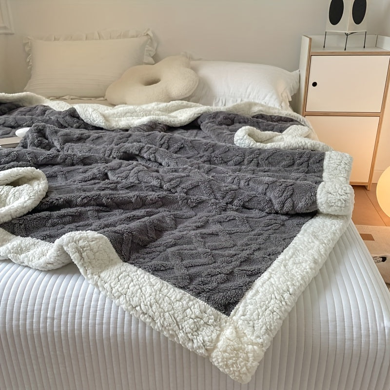 Mosrugs | CozyNest - Reversible Fleece Blanket for Fall and Winter