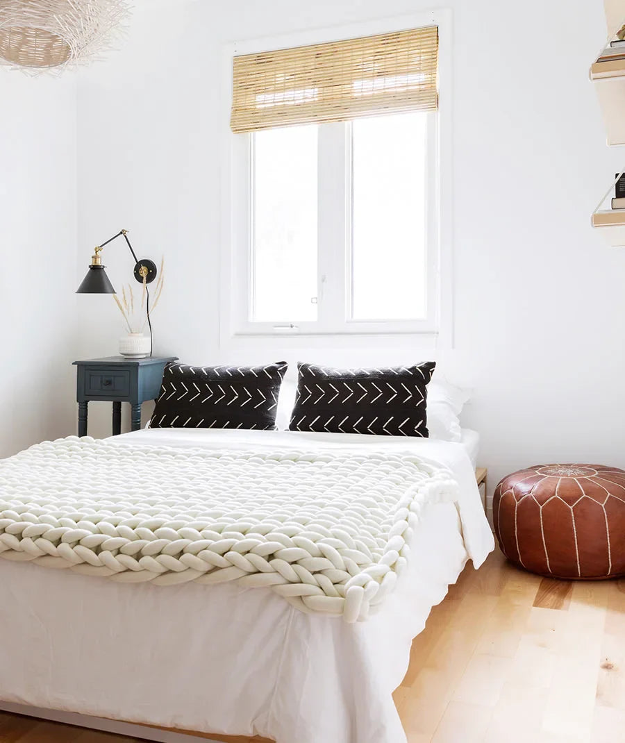 Mosrugs | Chunky Knit Handmade Weighted Throw – Ultra-Cozy & Stylish Blanket