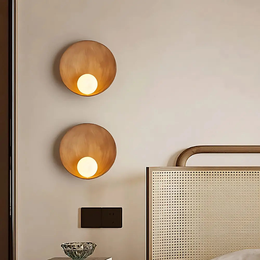 Mosrugs | RadiantForm - Sleek and Chic Wall Light