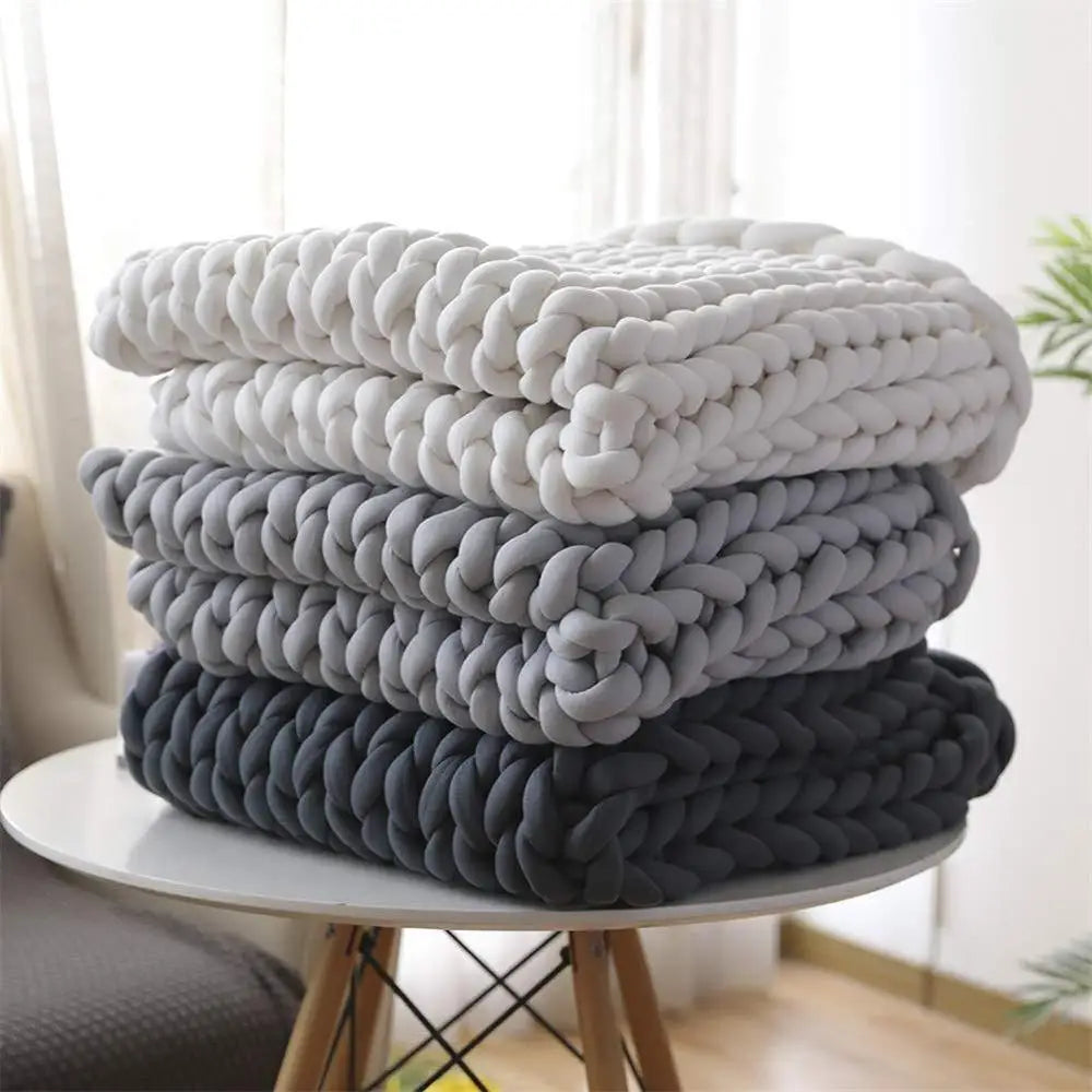 Mosrugs | Chunky Knit Handmade Weighted Throw – Ultra-Cozy & Stylish Blanket