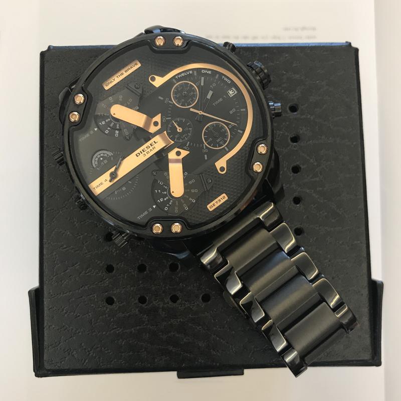 Mosrugs | Stainless Steel Chronograph Quartz Watch – Elegant Men’s Luxury Timepiece