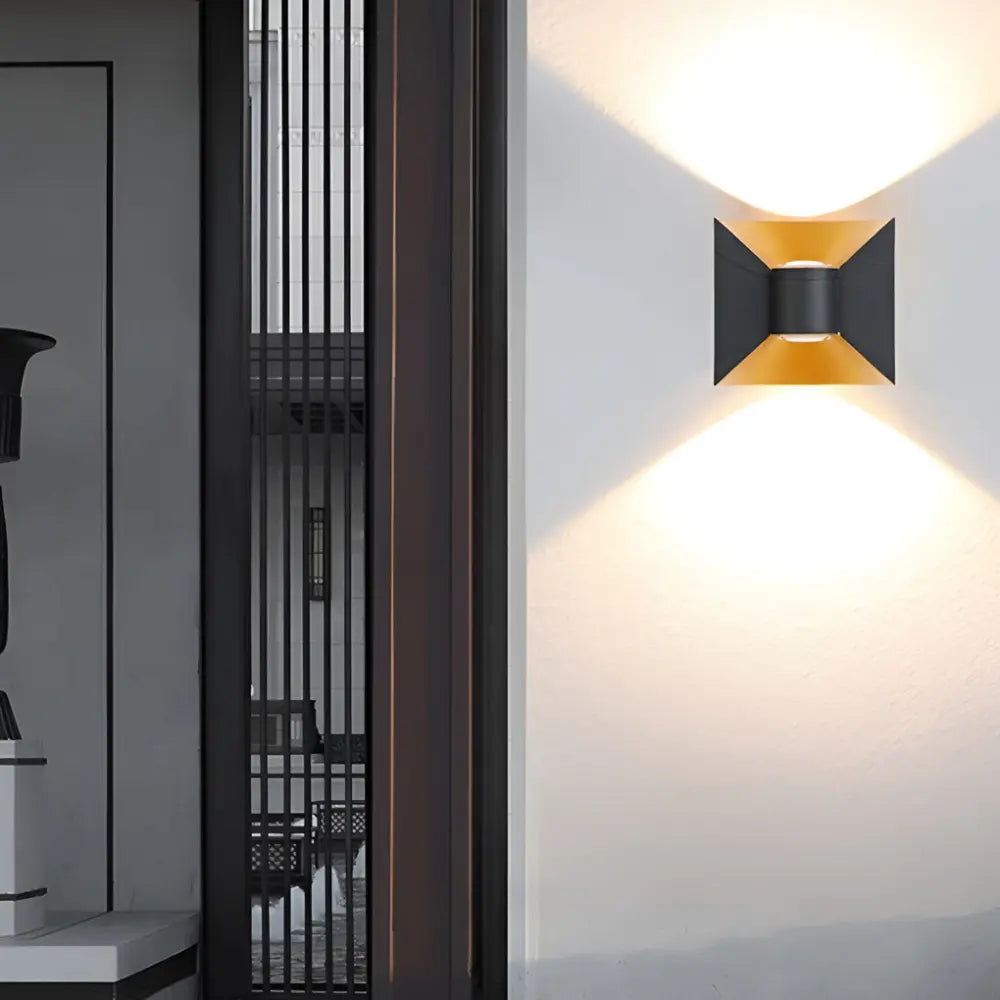 Mosrugs | SunbeamAura - Minimalist Wall Light