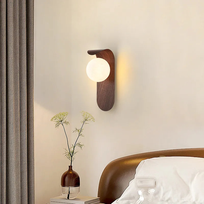 Mosrugs | LuxeWood – Chic Walnut Wall Lamp for Unique Ambiances