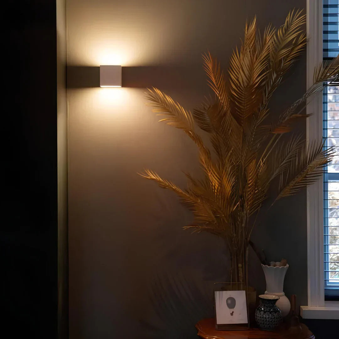 Mosrugs | Luxe Wireless Rechargeable Wall Light – Motion Sensor & Warm LED Lighting (2700K)