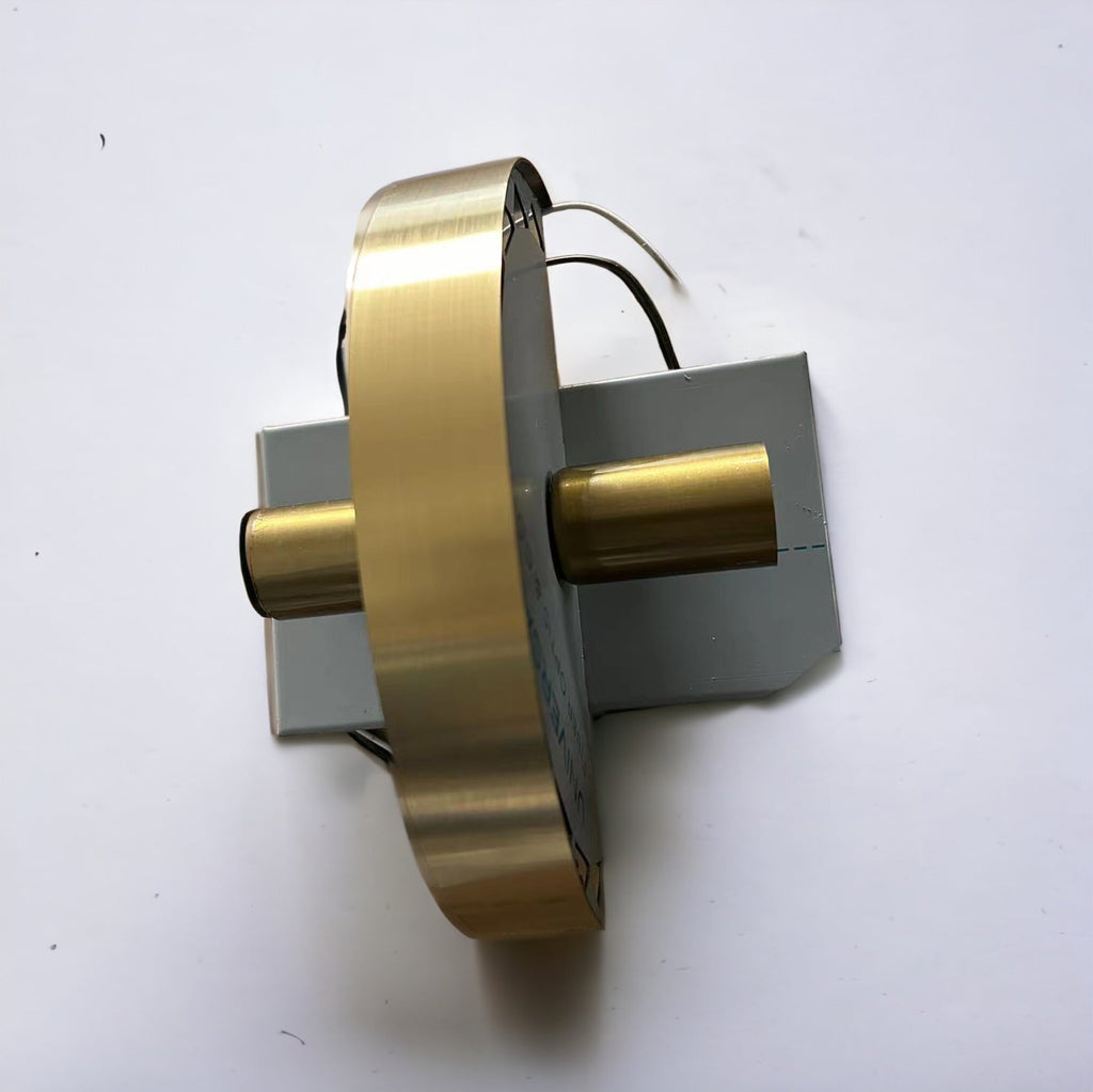 Mosrugs | GoldenGleam – Elegant Gold Wall Light with Warm Glow