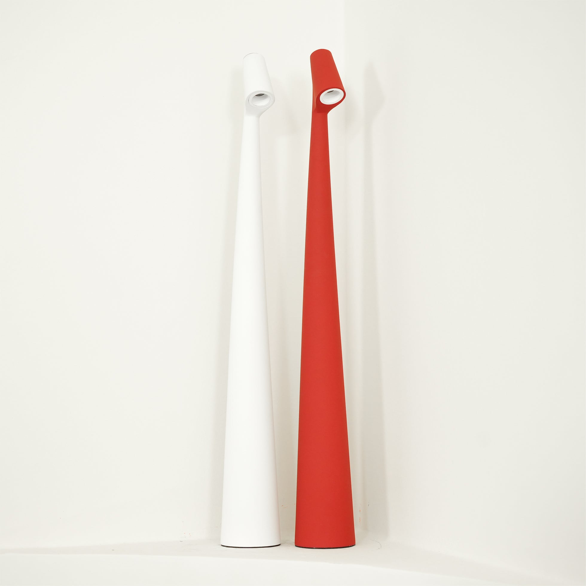 Mosrugs | EcoLight – Energy-Efficient Rechargeable Desk Lamp