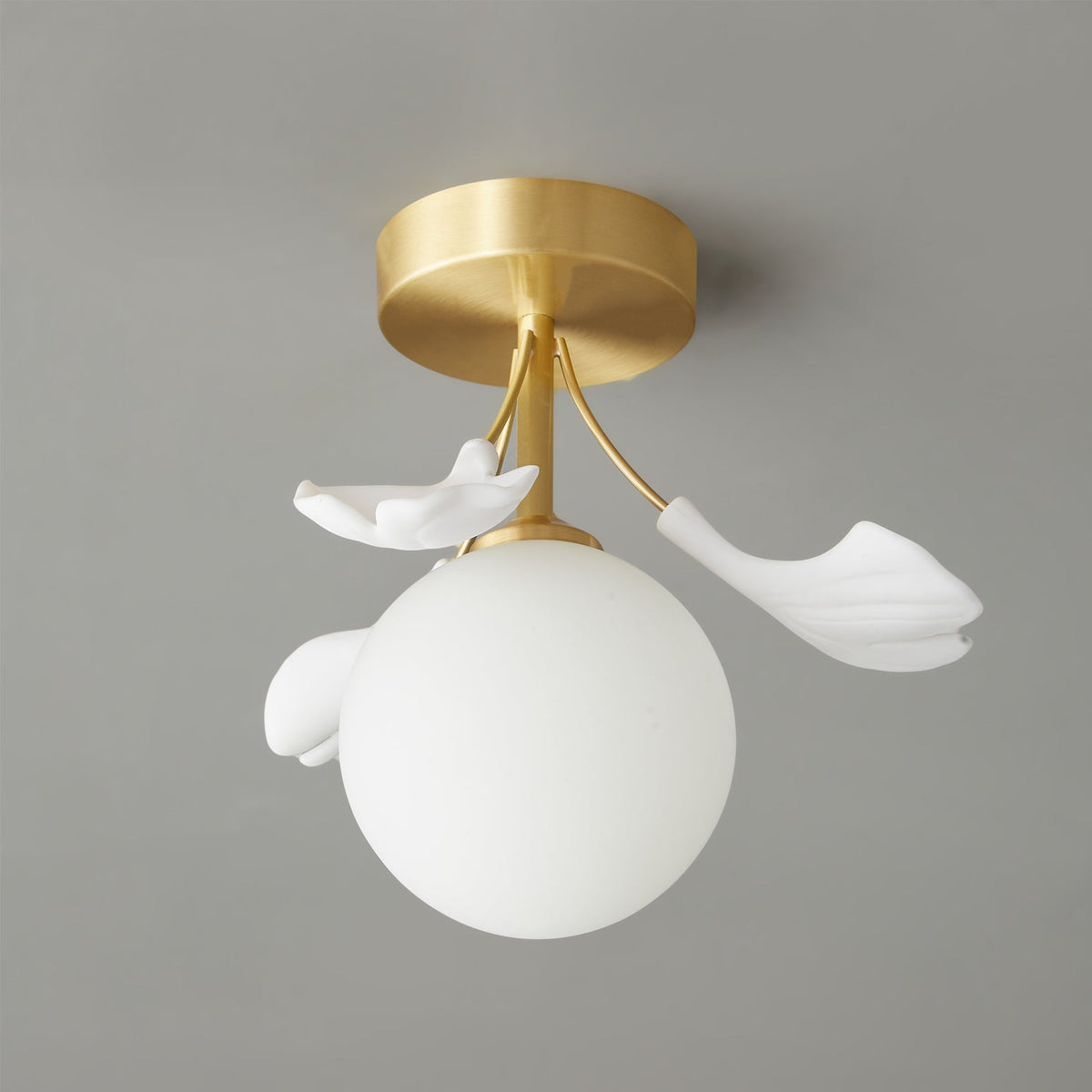 Mosrugs | GingkoLuxe - Earthy Ceiling Illumination