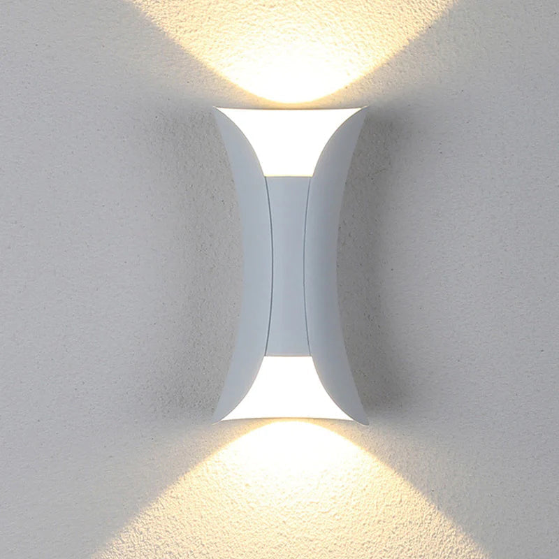 Mosrugs | HydraBeam - Modern Waterproof LED Wall Lamp