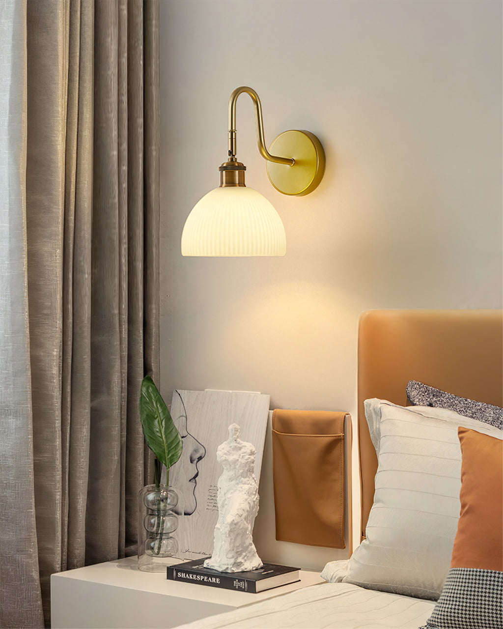 Mosrugs | HeritageBeam – Classic Wall Lamp with Luxe Elegance