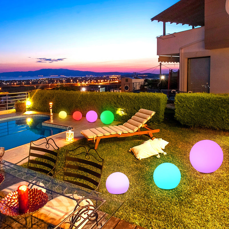 Mosrugs | SphereRay | Modern Solar Globe Light for Outdoor Spaces