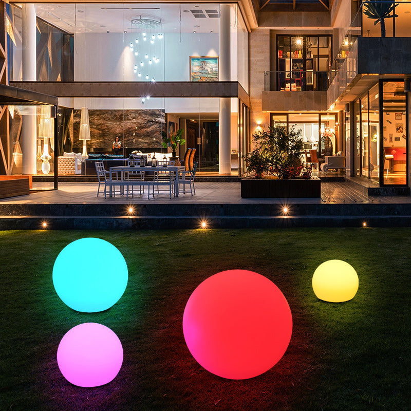 Mosrugs | SphereRay | Modern Solar Globe Light for Outdoor Spaces