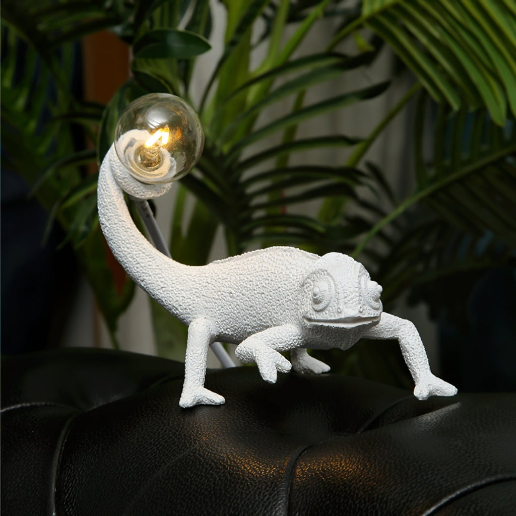 Mosrugs | CamouGlow – Resin Table Lamp with Charming Chameleon Detail