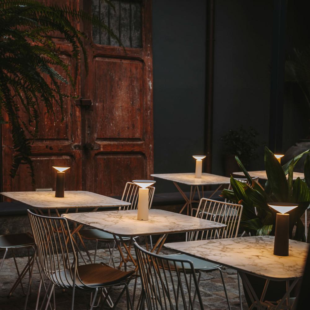 Mosrugs | FlexiBeam - Modern LED Table Lamp with Swivel Head