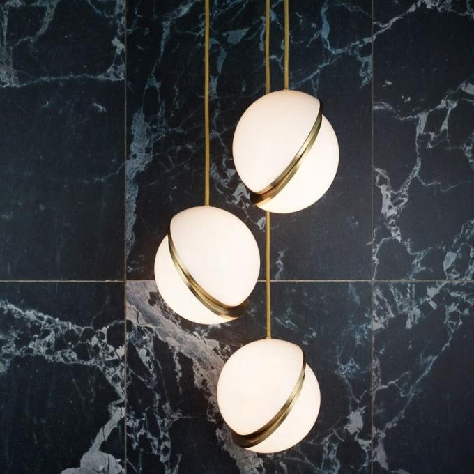 Mosrugs | AstralAura – Crescent Moon Pendant Illumination