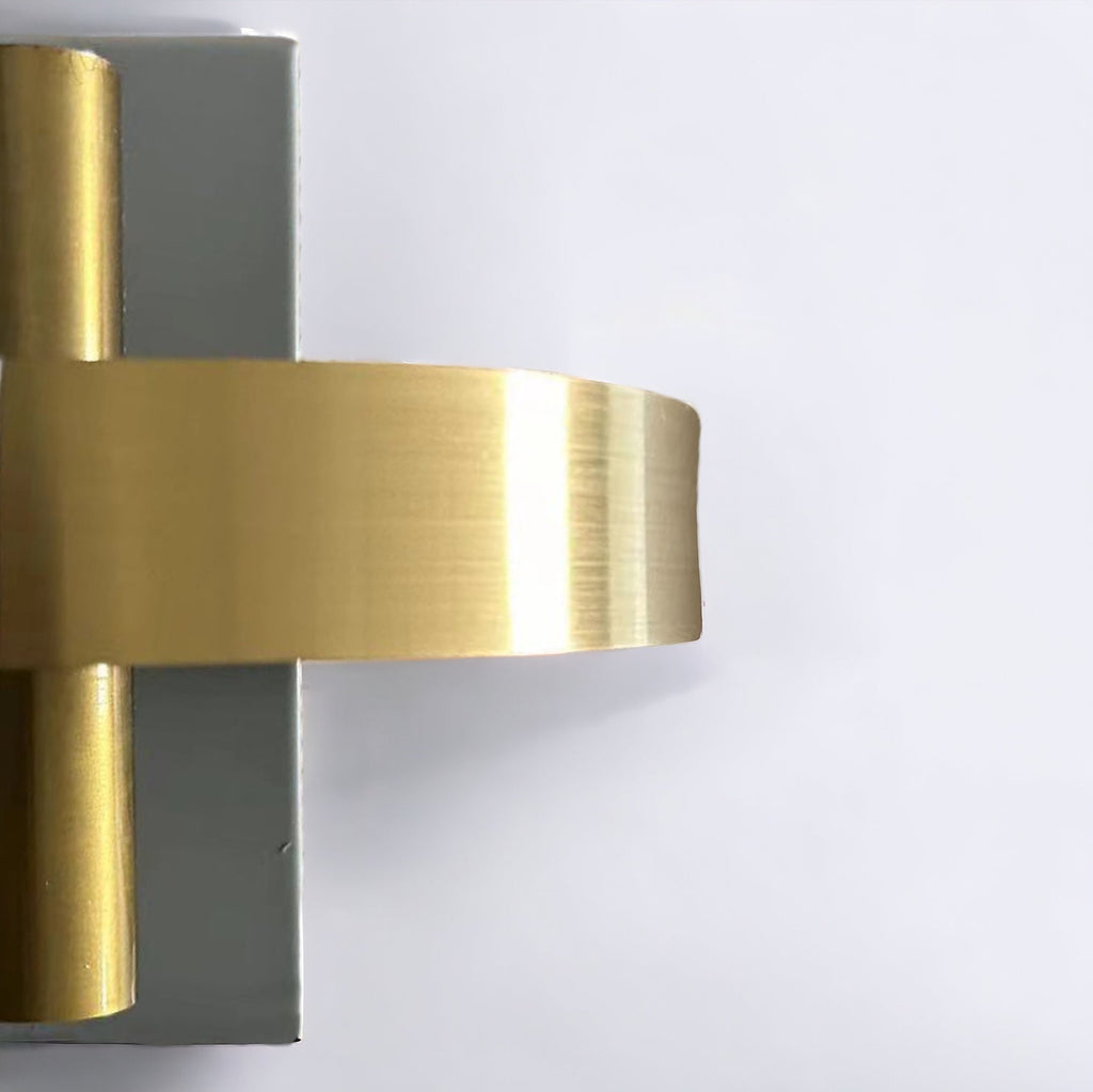 Mosrugs | GoldenGleam – Elegant Gold Wall Light with Warm Glow