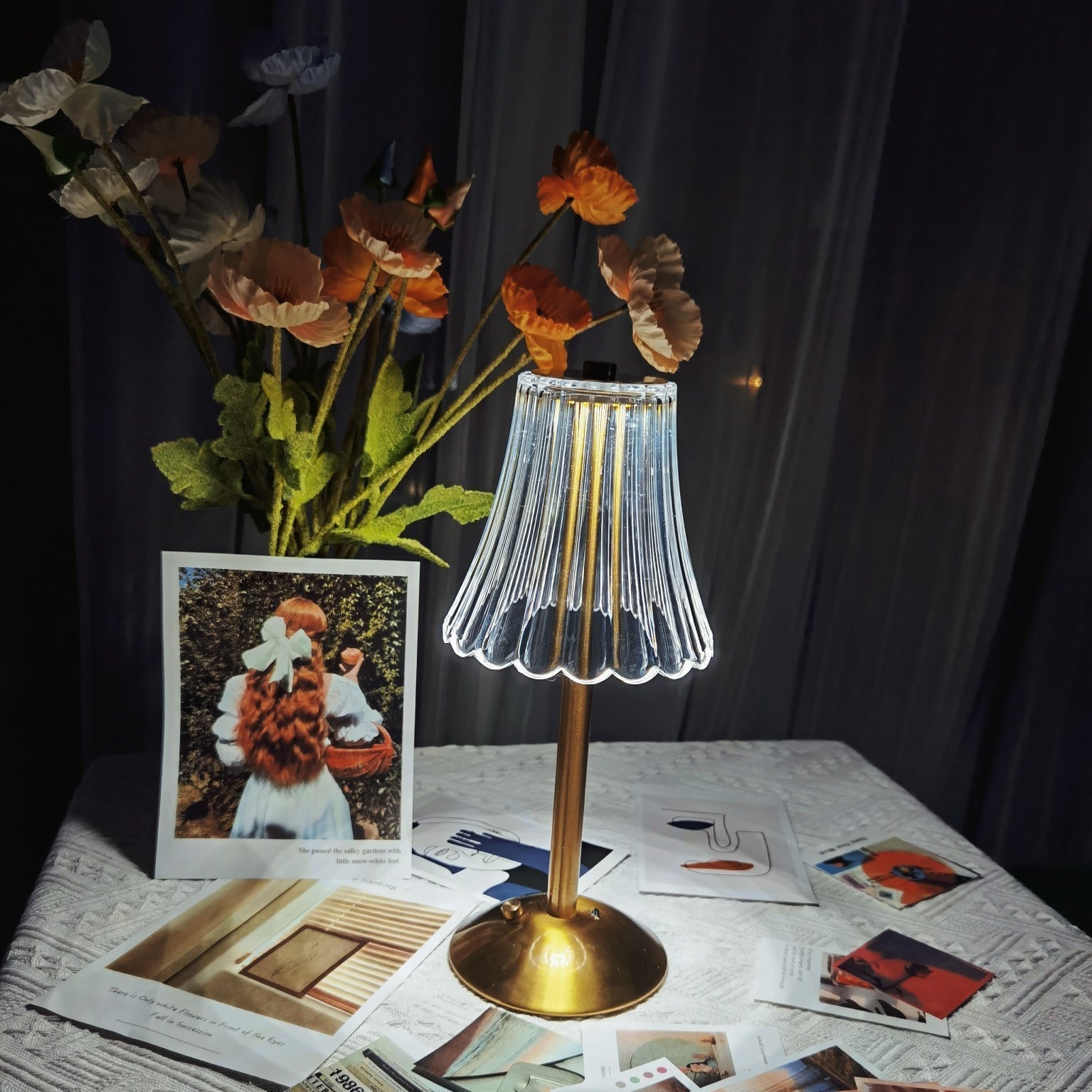 Mosrugs | RadiantGold – Elegant Portable Table Lamp