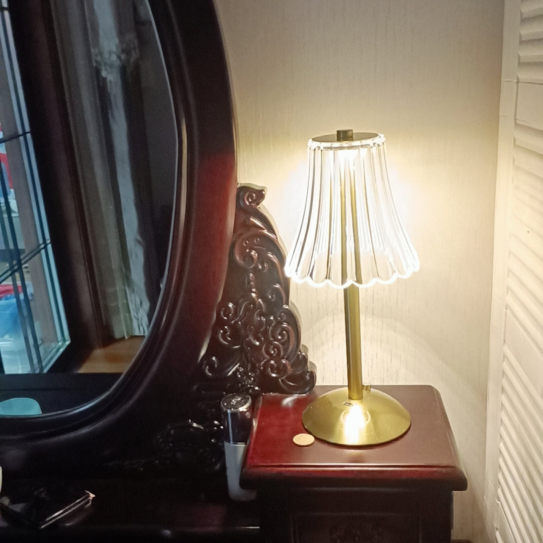 Mosrugs | RadiantGold – Elegant Portable Table Lamp
