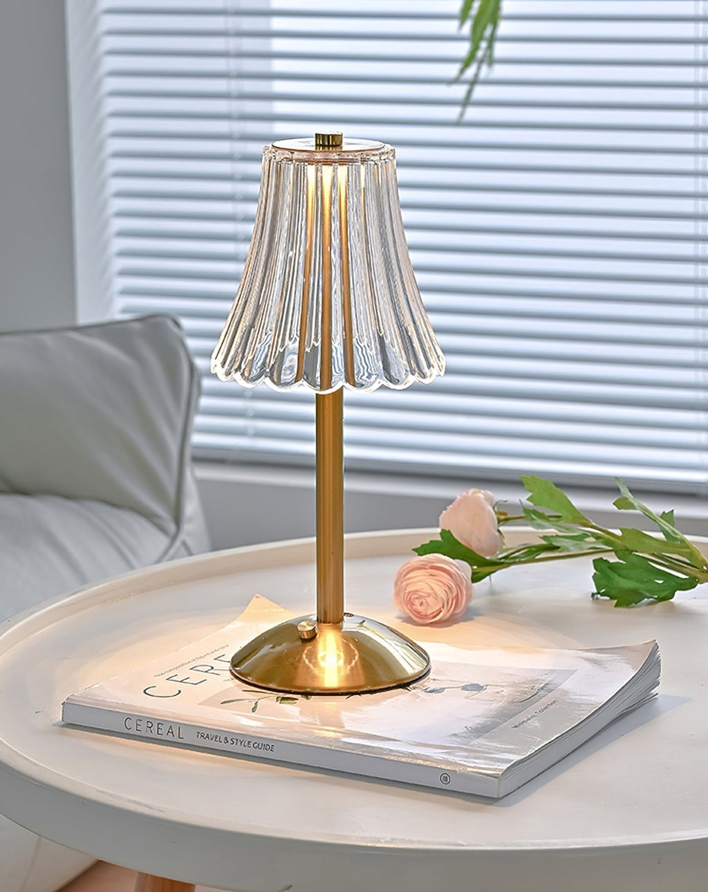 Mosrugs | RadiantGold – Elegant Portable Table Lamp