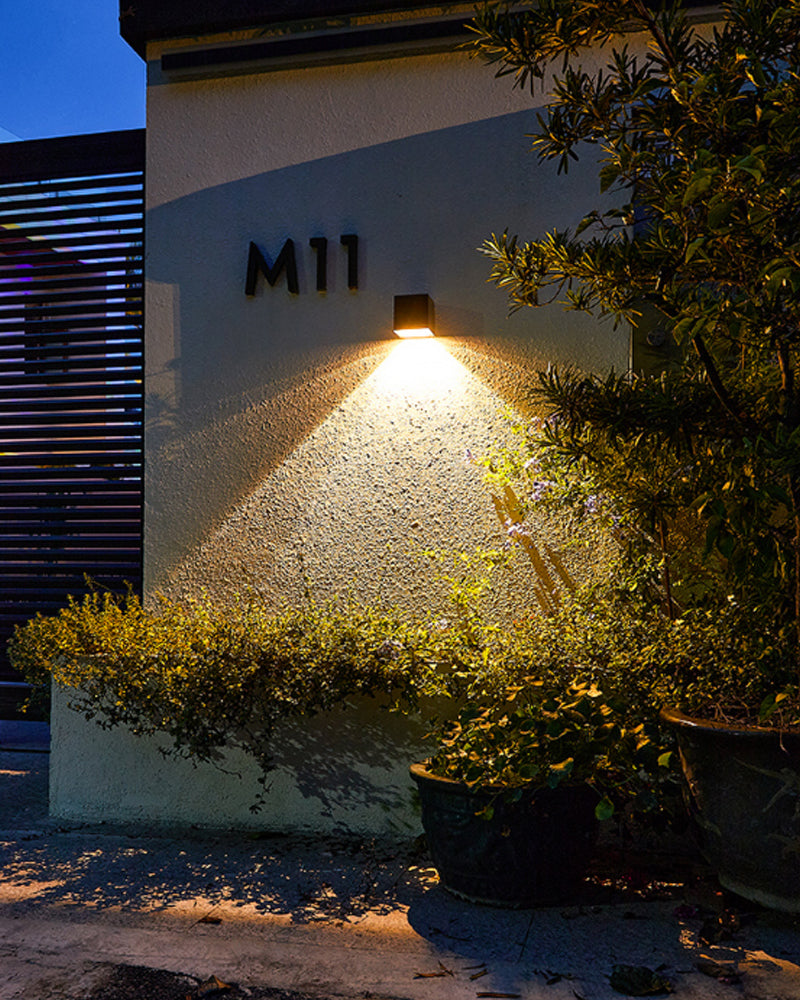 Mosrugs | GlowBeam – Elegant Outdoor Wall Lamp for Mood Lighting