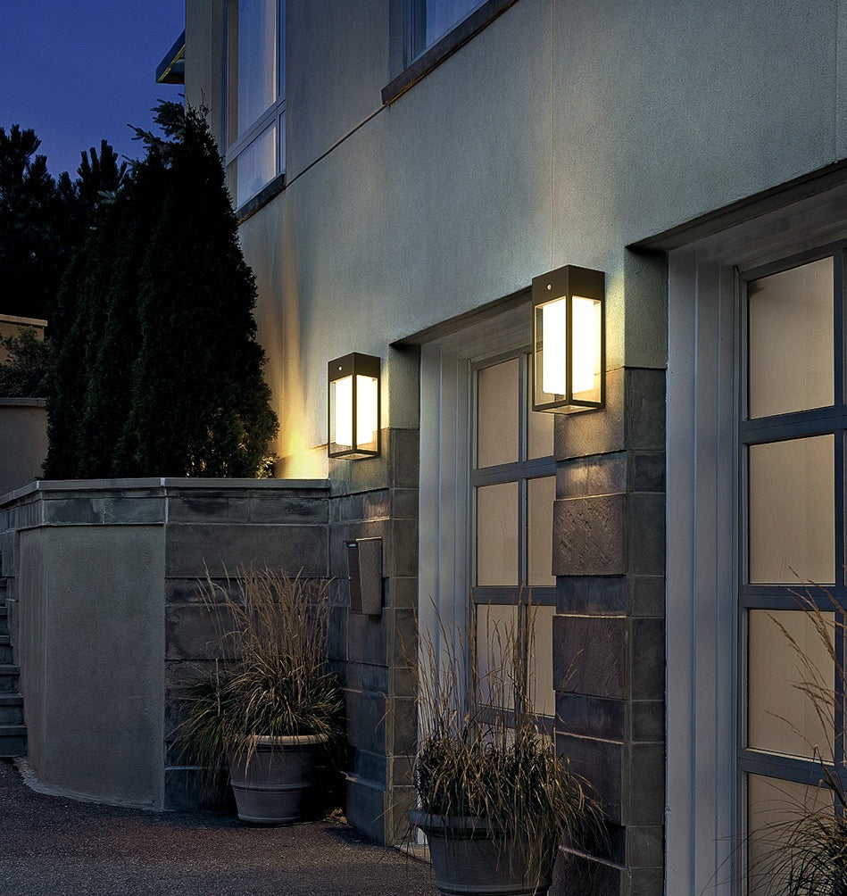 Mosrugs | SolarAura – Smart Solar Wall Lamp for the Garden