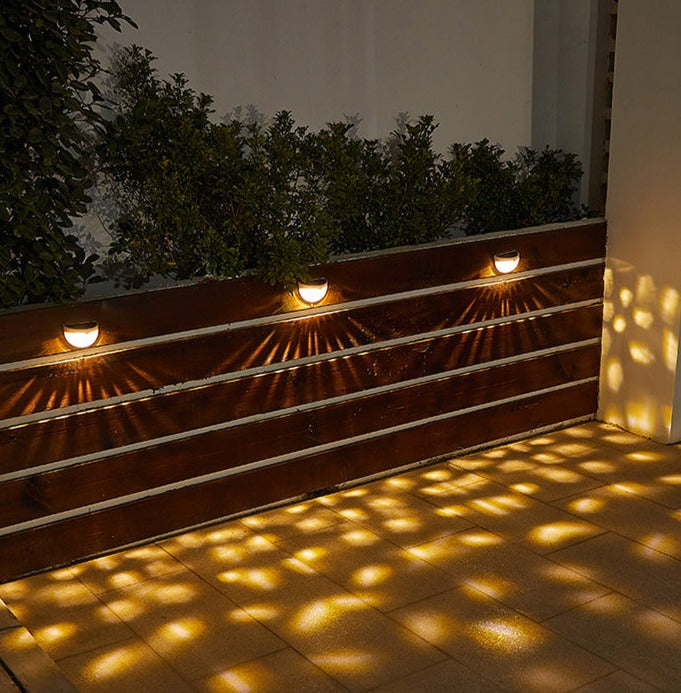 Mosrugs | NoirRay – Solar Wall Lamp with Elegant Modern Glow
