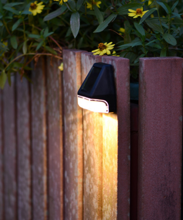 Mosrugs | SolarAura – Chic Solar Outdoor Light for a Warm Glow