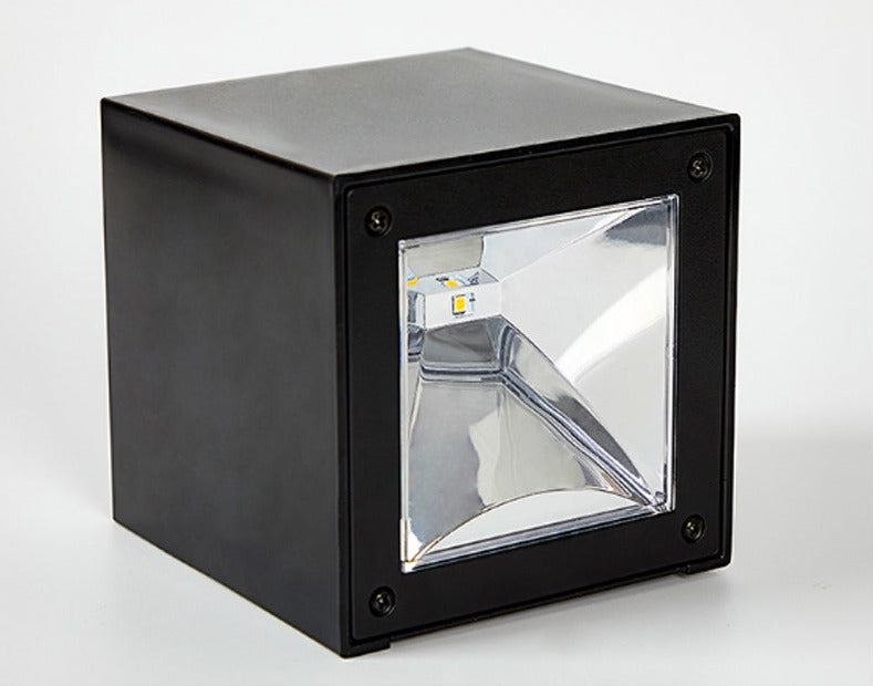Mosrugs | GlowBeam – Elegant Outdoor Wall Lamp for Mood Lighting