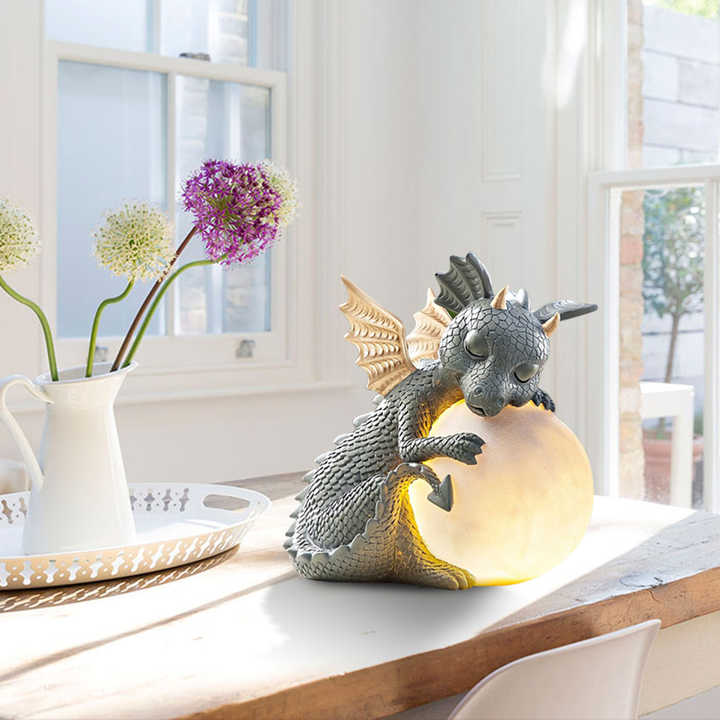 Mosrugs | DrakoFang Dragon-Inspired Table Lamp – Bold Silhouette with Warm Ambient Glow