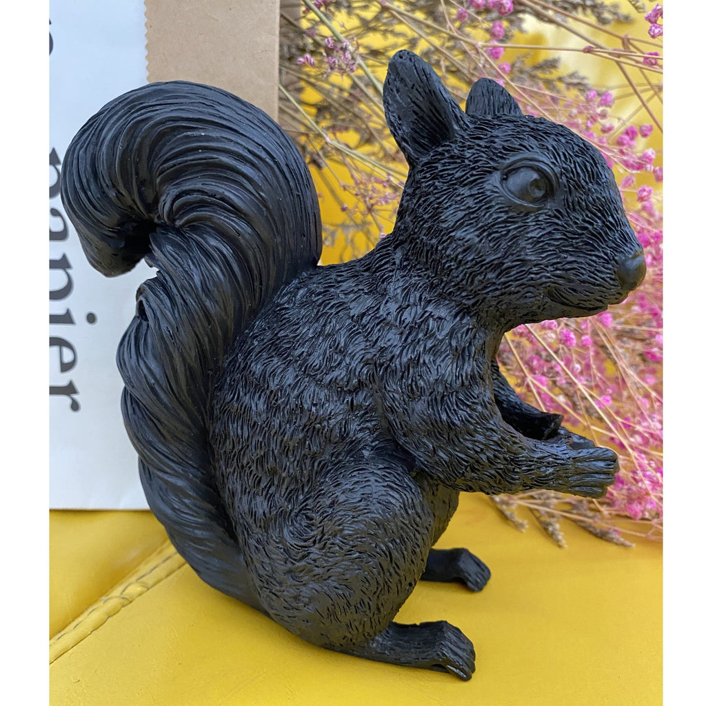 Mosrugs | ForestGlow - Sophisticated Squirrel Lamp