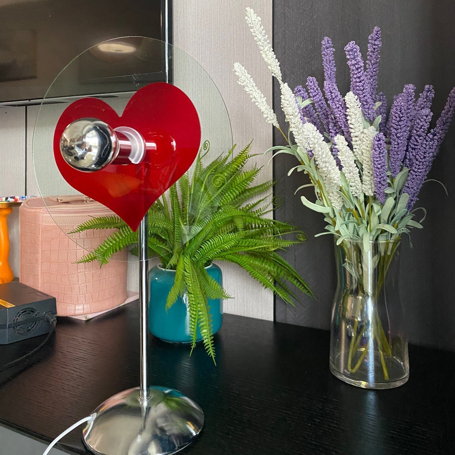 Mosrugs | LoveGlow – Elegant Table Lamp with Rechargeable LED
