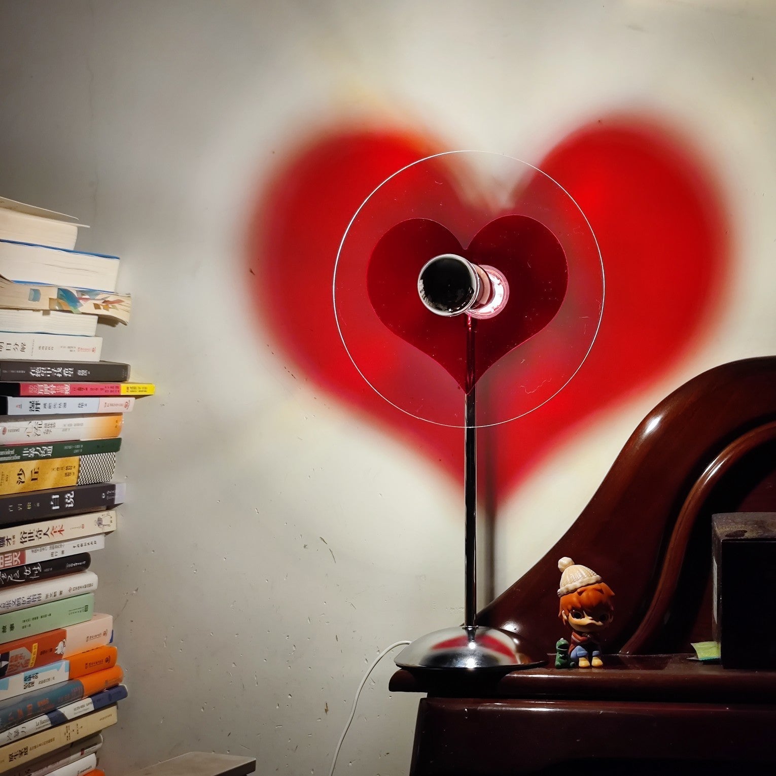 Mosrugs | LoveGlow – Elegant Table Lamp with Rechargeable LED