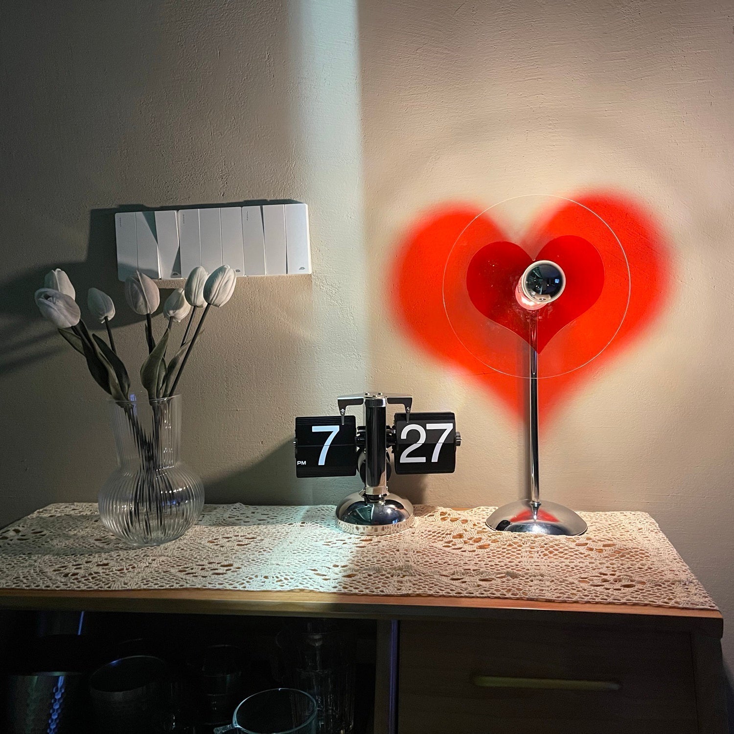 Mosrugs | LoveGlow – Elegant Table Lamp with Rechargeable LED