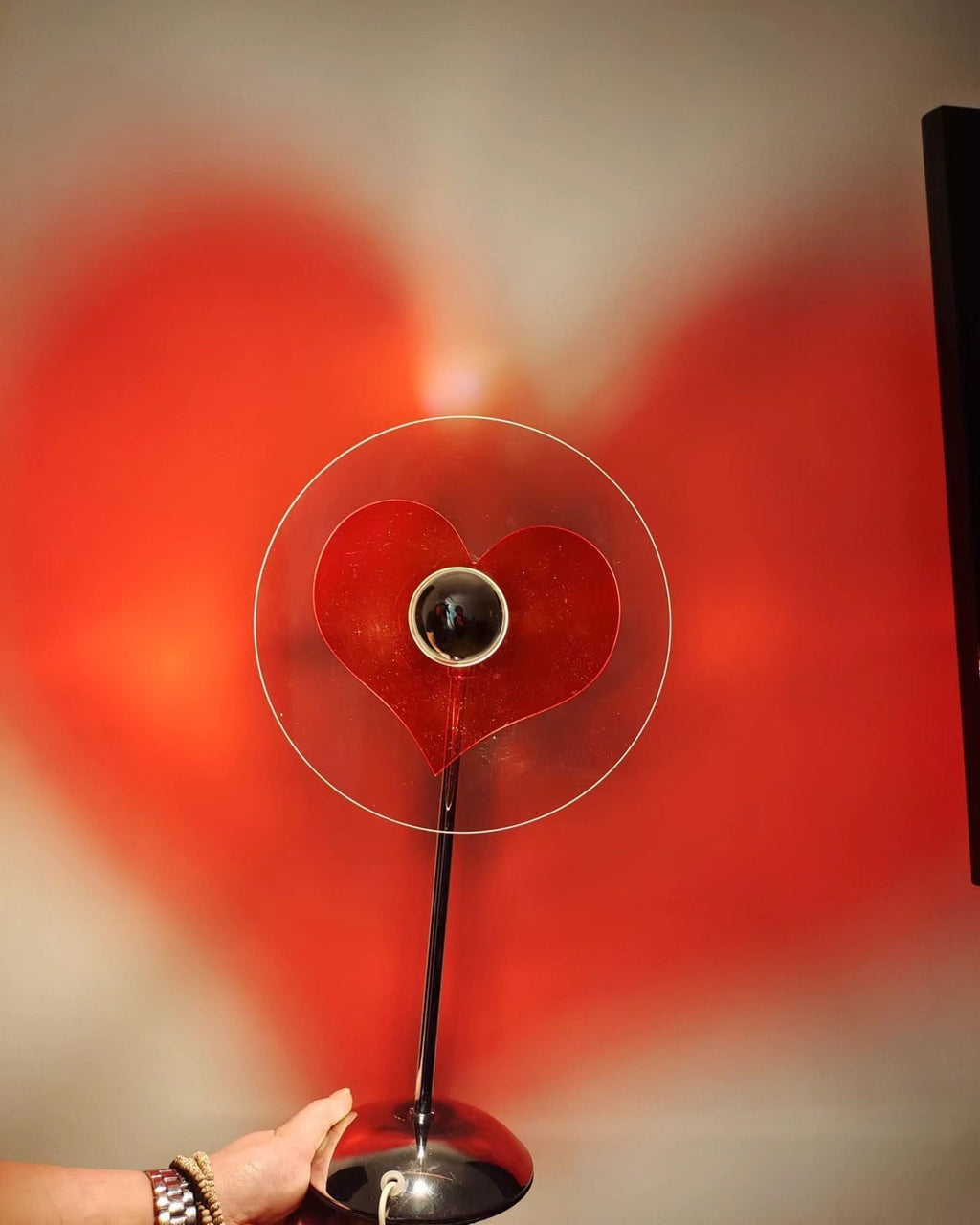 Mosrugs | LoveGlow – Elegant Table Lamp with Rechargeable LED