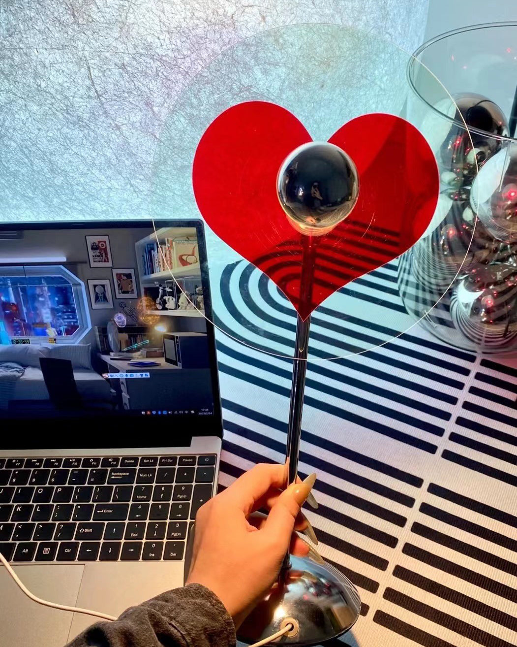 Mosrugs | LoveGlow – Elegant Table Lamp with Rechargeable LED