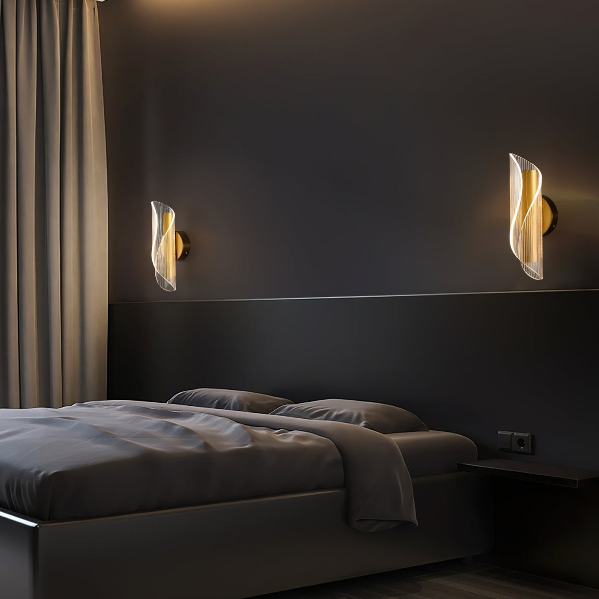 Mosrugs | CrystalAura – Sparkling Crystal Wall Light for Glamorous Touch