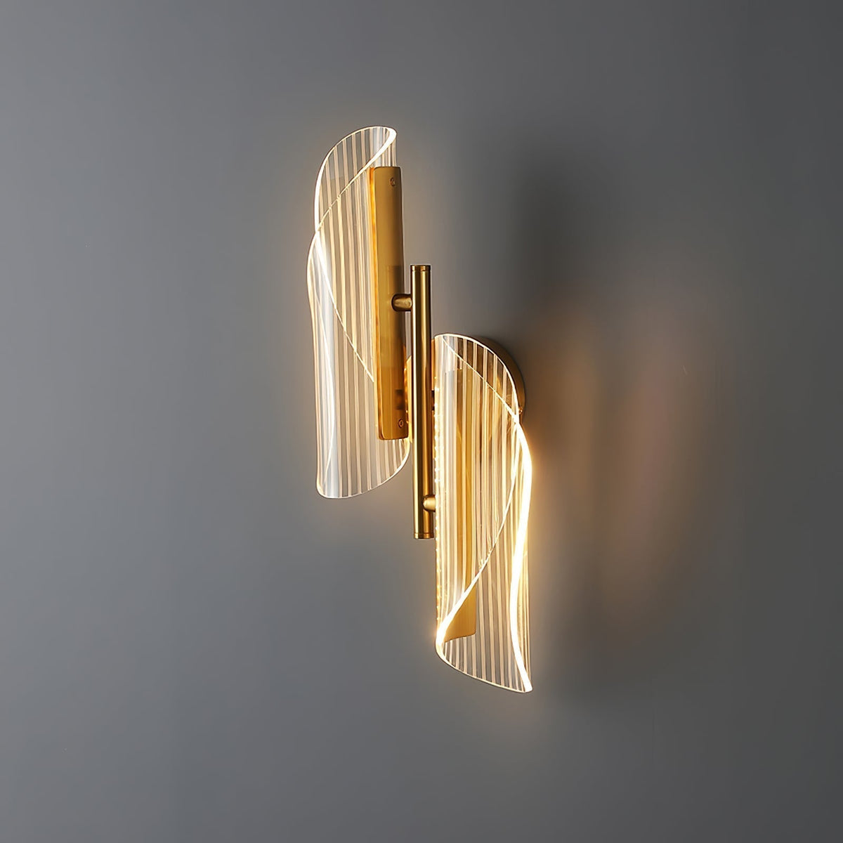 Mosrugs | CrystalAura – Sparkling Crystal Wall Light for Glamorous Touch
