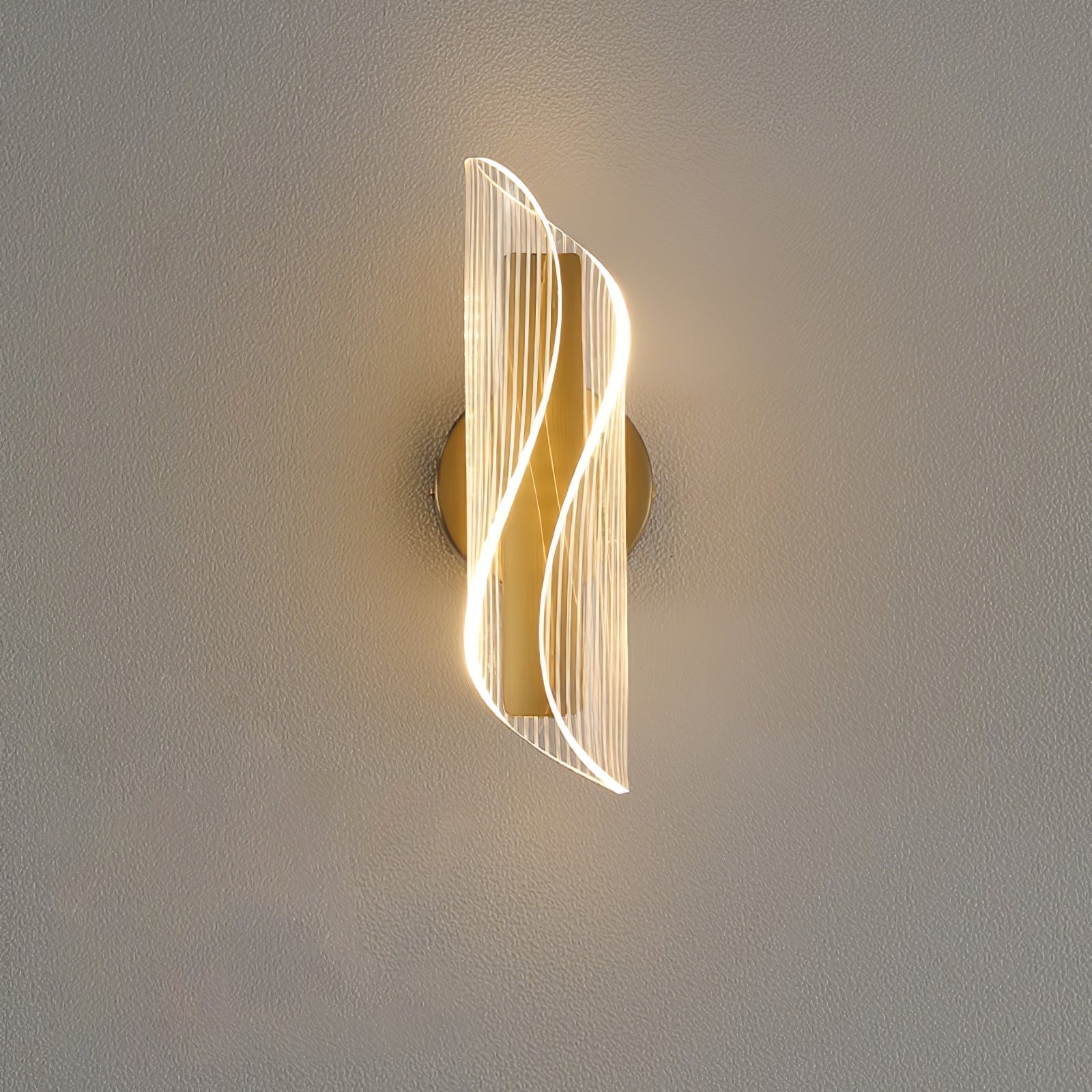 Mosrugs | CrystalAura – Sparkling Crystal Wall Light for Glamorous Touch