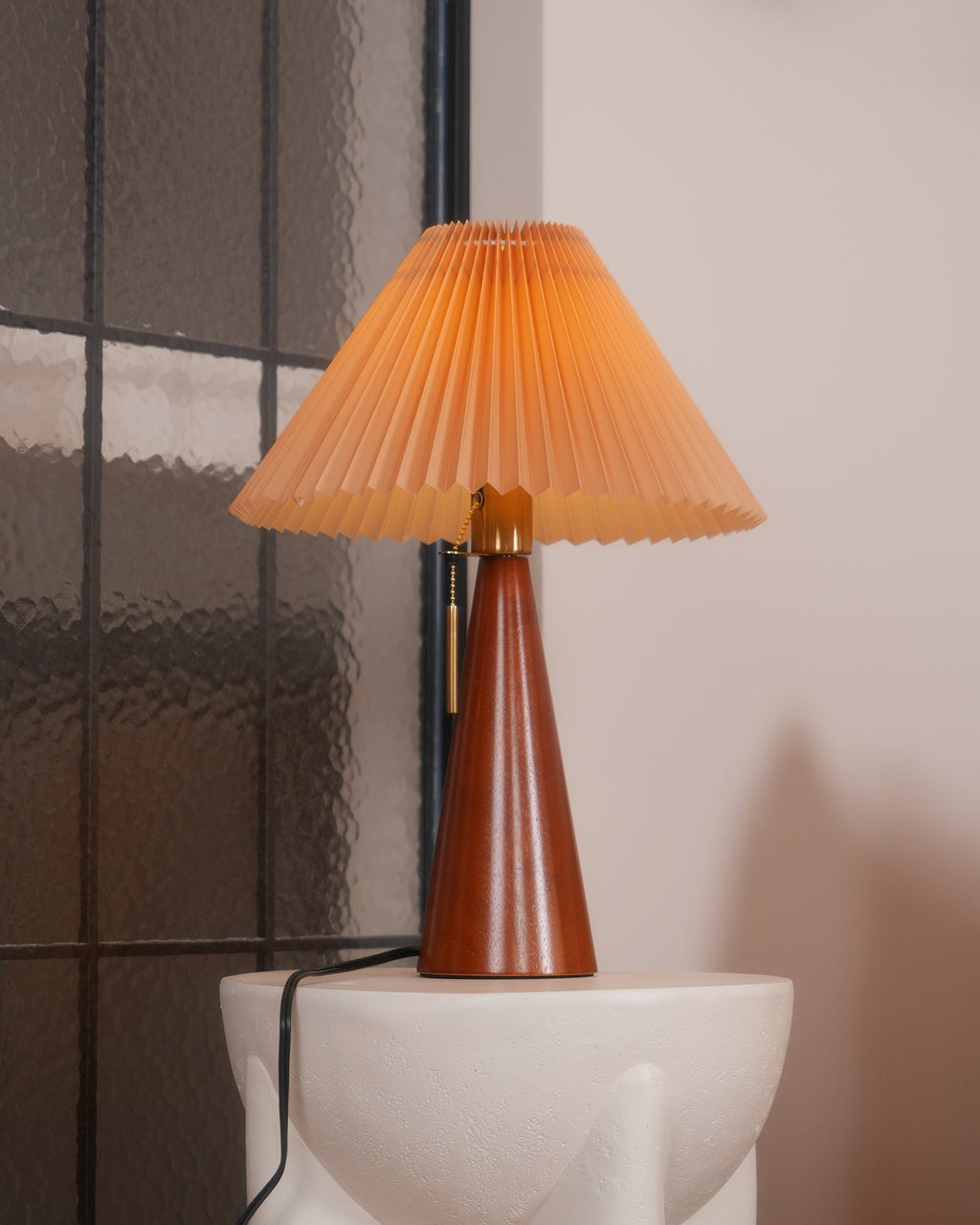 Mosrugs | AntiqueRadiance – Elegant Wood and Metal Table Lamp