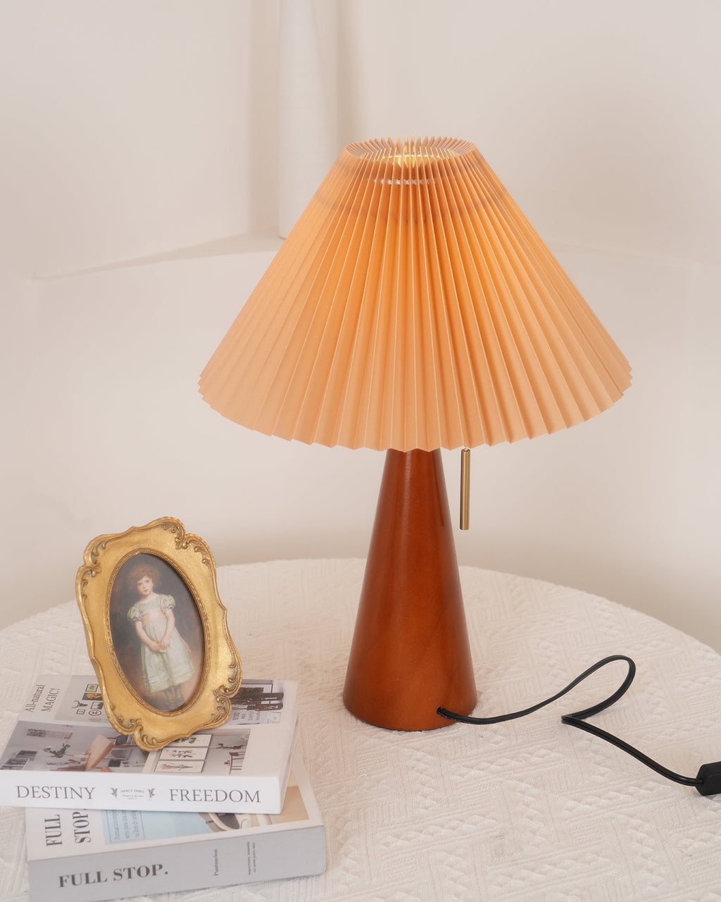 Mosrugs | AntiqueRadiance – Elegant Wood and Metal Table Lamp