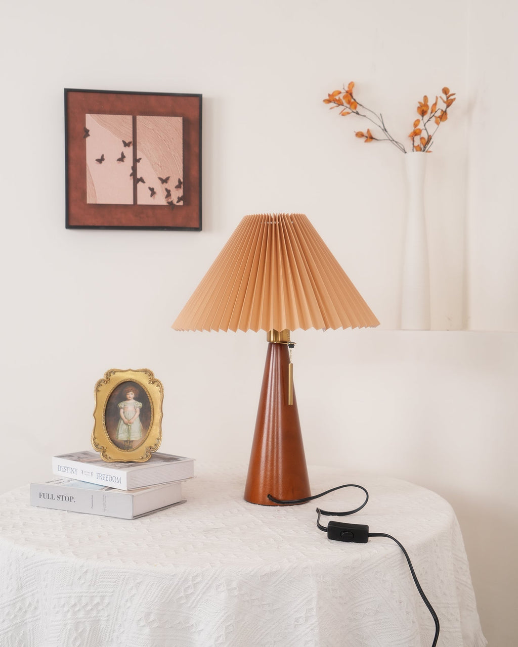 Mosrugs | AntiqueRadiance – Elegant Wood and Metal Table Lamp
