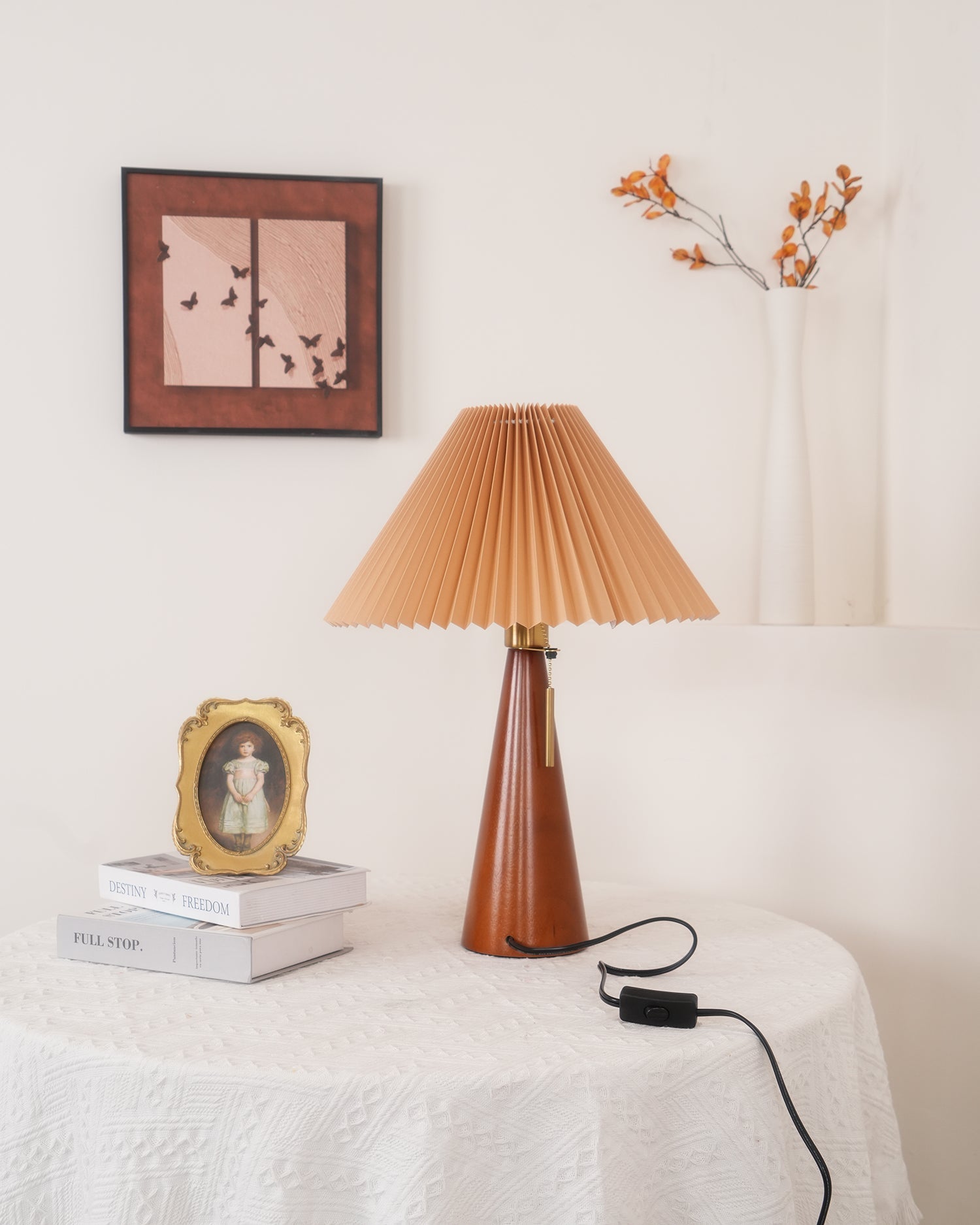 Mosrugs | AntiqueRadiance – Elegant Wood and Metal Table Lamp