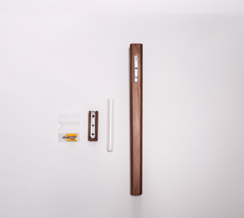 Mosrugs | FreshFloret Wall-Mounted Wooden Vase – Solid Beech & Walnut Flower Display