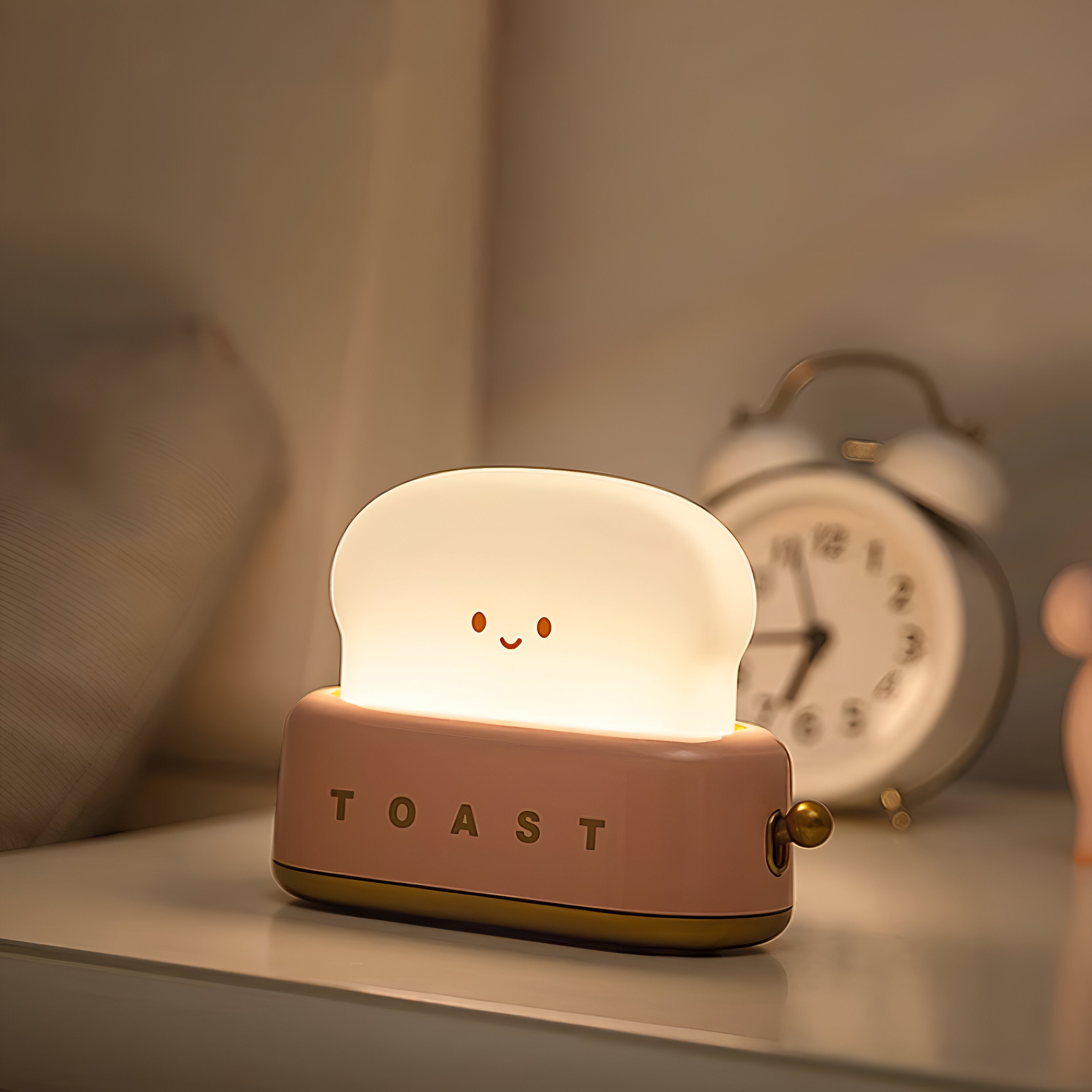 Mosrugs | TinyToast Table Lamp – Portable Toaster-Shaped Night Light with Dimmable LED & USB Port