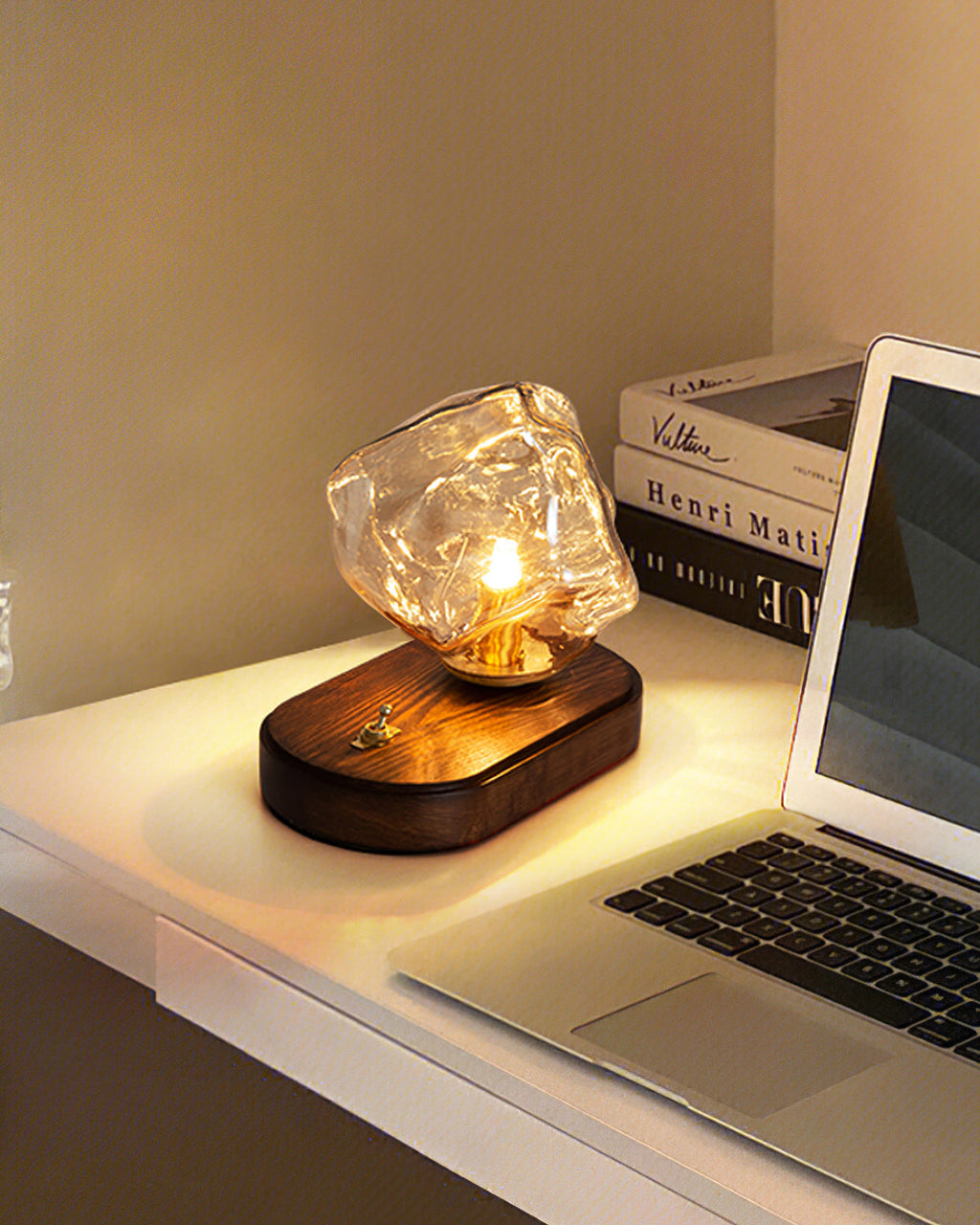 Mosrugs | RusticLume – Amber Glass and Wooden Table Lamp