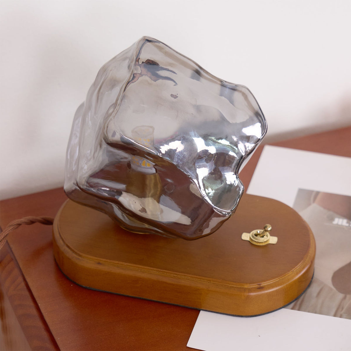 Mosrugs | RusticLume – Amber Glass and Wooden Table Lamp