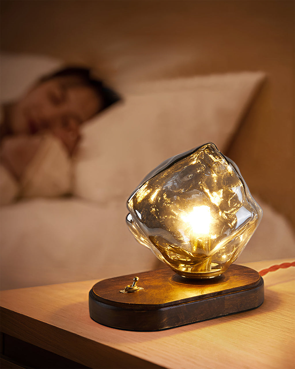 Mosrugs | RusticLume – Amber Glass and Wooden Table Lamp
