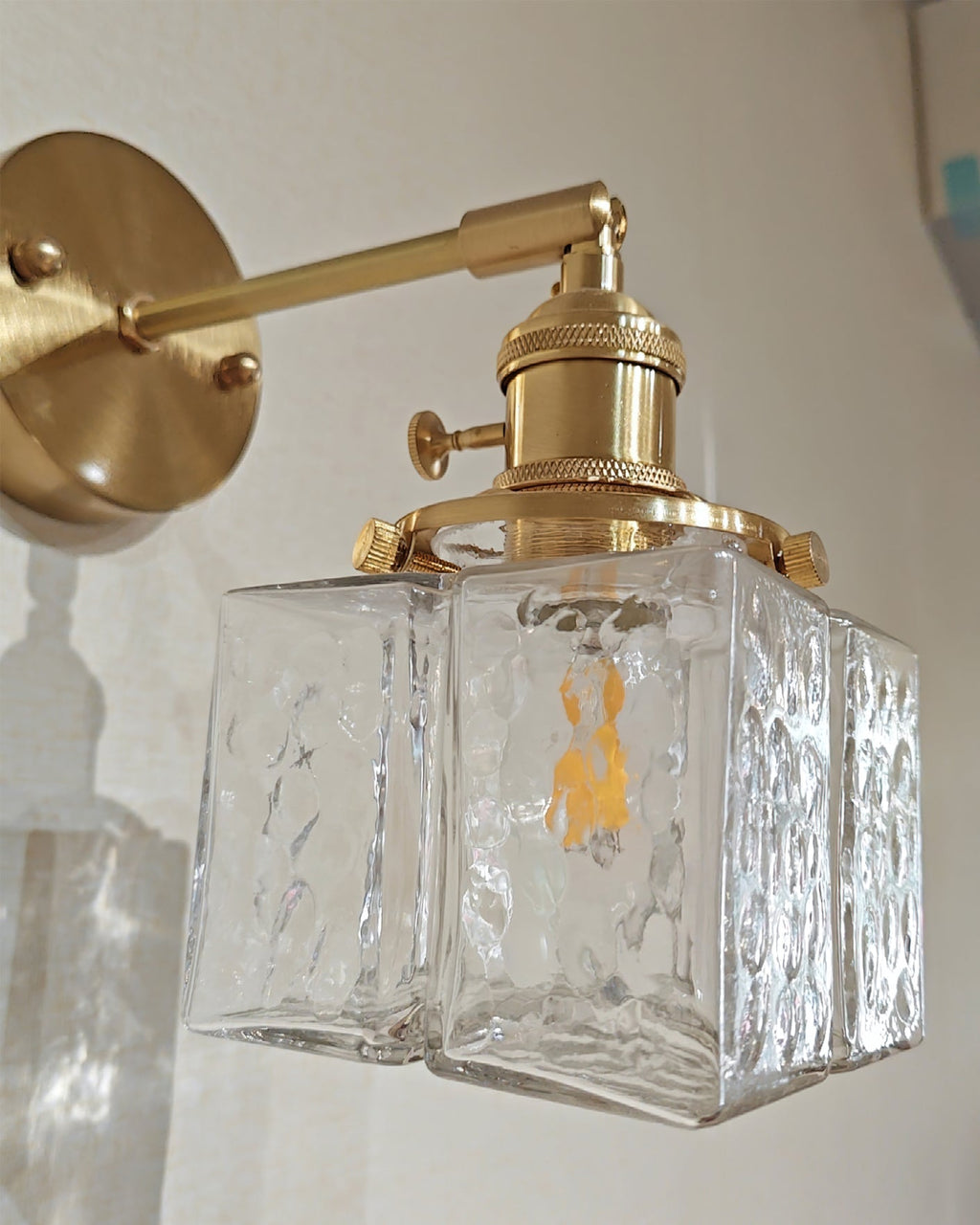 Mosrugs | RegalGlow – Royal-Inspired Wall Lamp for Refined Spaces