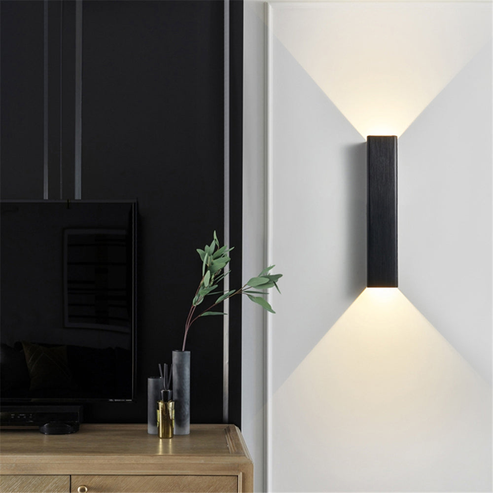 Mosrugs | BeamLuxe – Sleek Outdoor Lamp for Contemporary Spaces