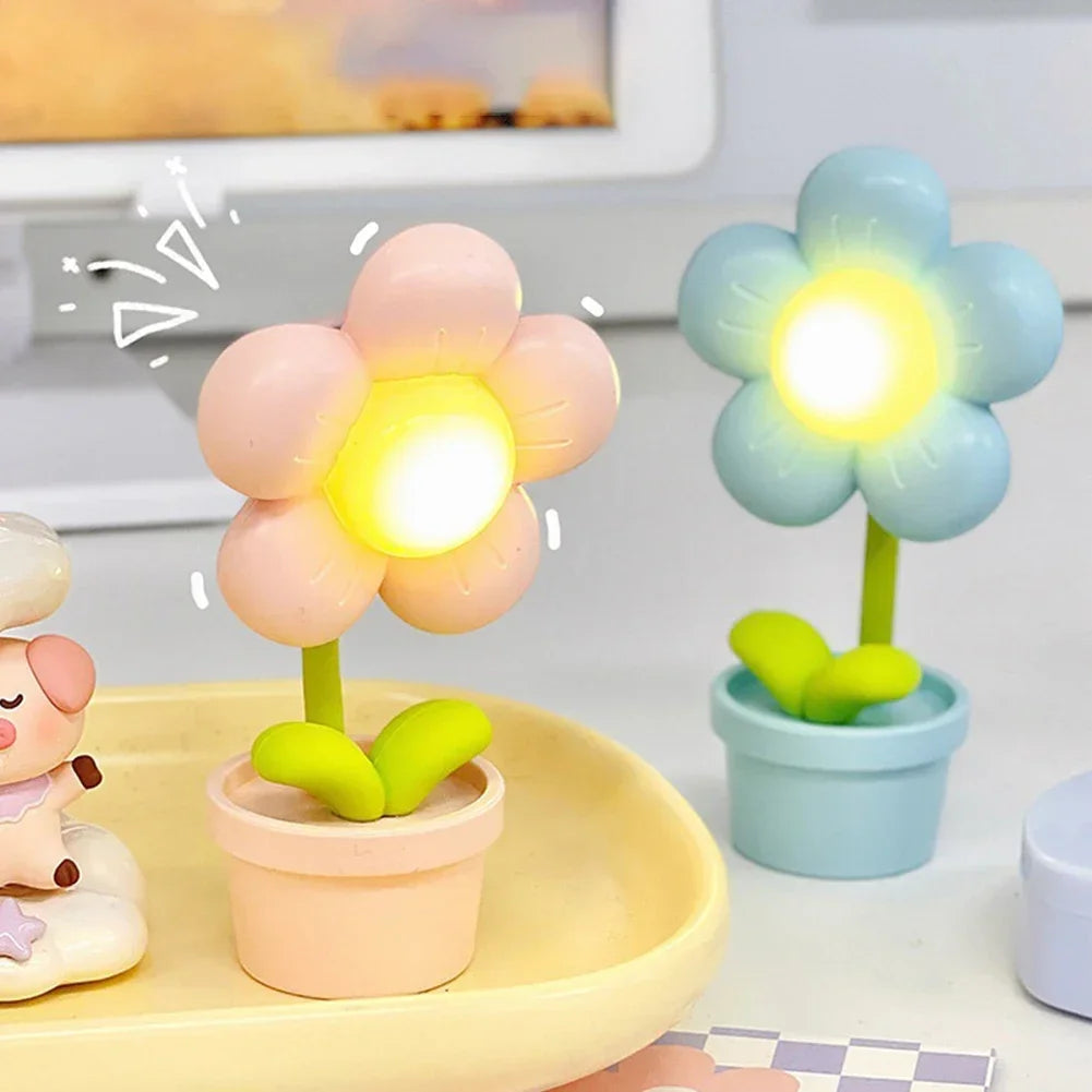 Mosrugs | BloomAura – Elegant Petite Flower Table Lamp for Soft Lighting