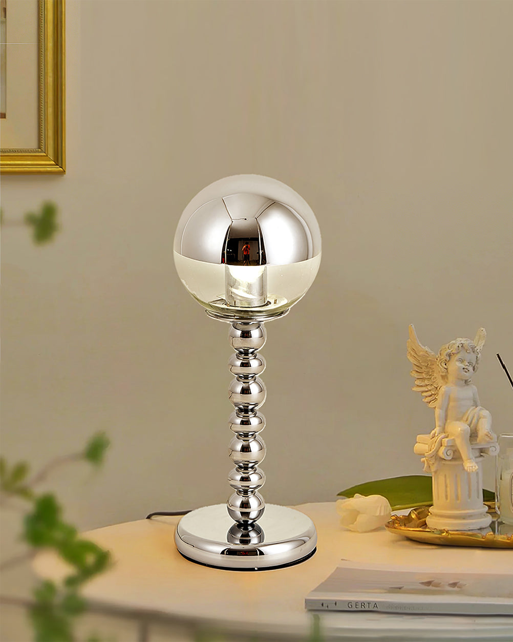 Mosrugs | MirrorGlow – Minimalist Chrome Table Lamp